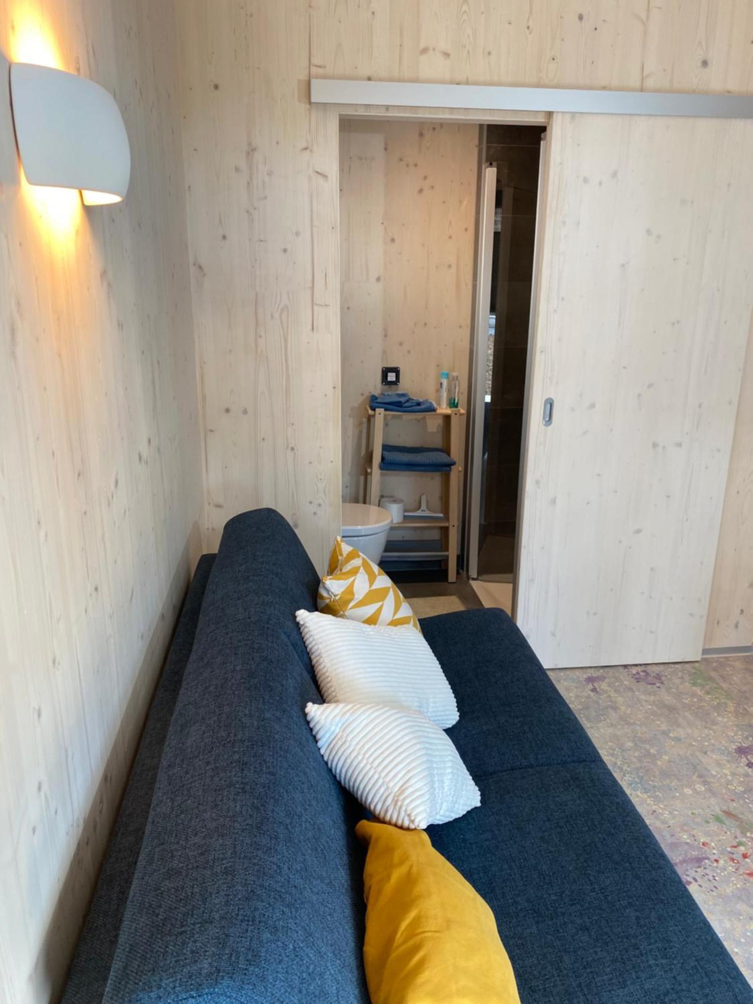 Auf Wolke 7 - Gaeste-Studio Im Mini House In Ch-4556 Aeschi So מראה חיצוני תמונה